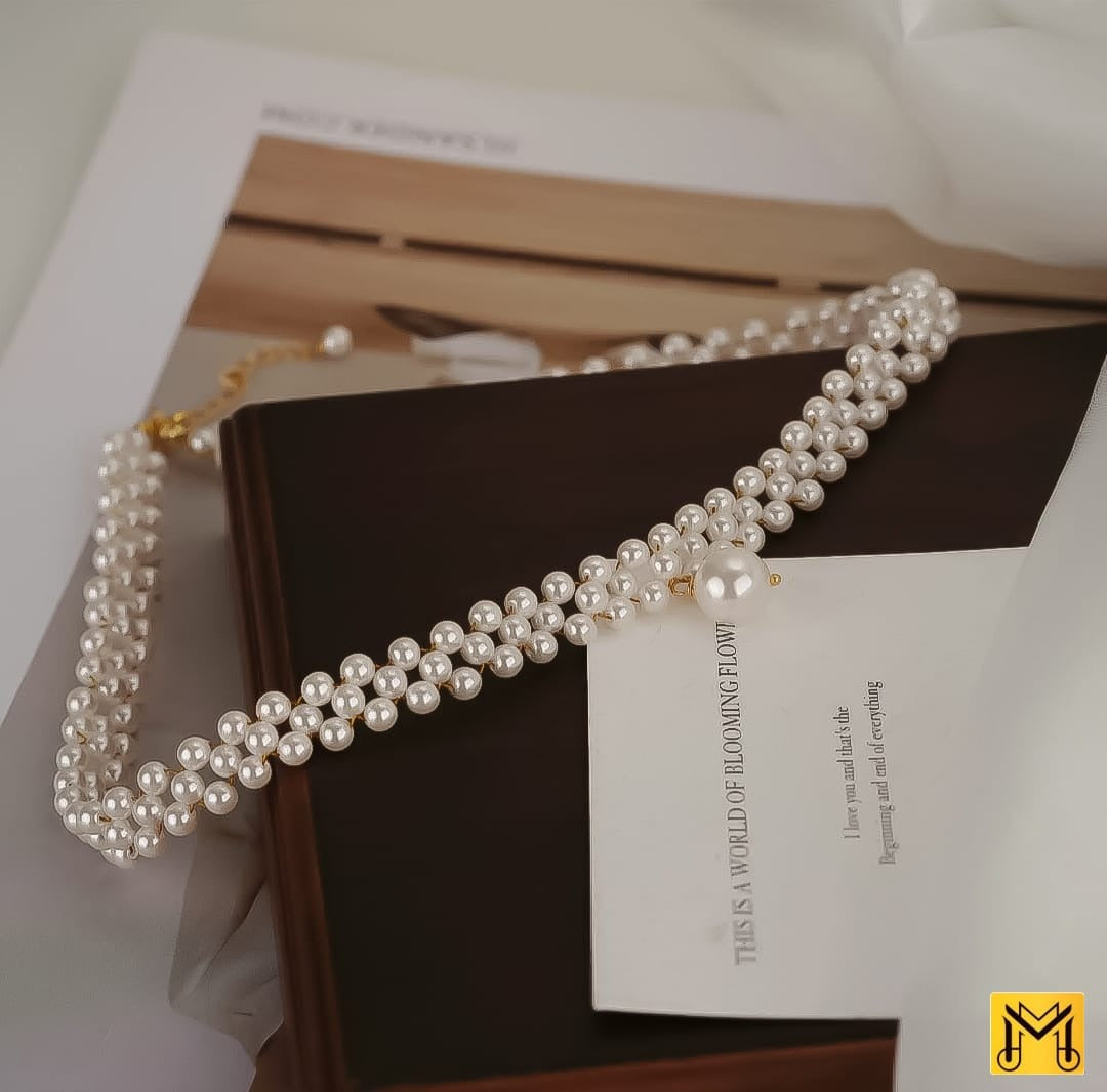 Elegant Double-Strand Pearl Necklace with Statement Pendant